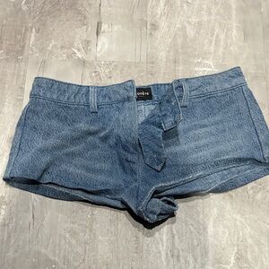 RETROFETE Denim Low-Rise Jean Shorts in Blue